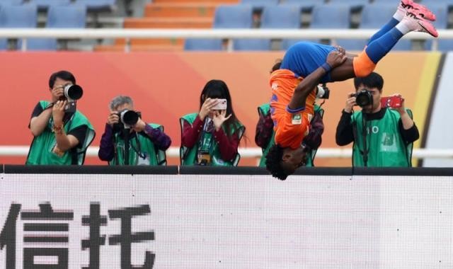 8868体育-费南多离队倒计时！曝挑战崔康熙布阵权威致零容忍