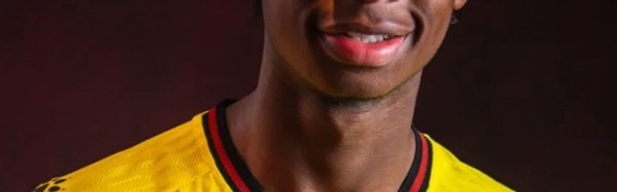 8868体育-姆富尼：我曾在曼城和利物浦同时接受训练，但最终选择了前者