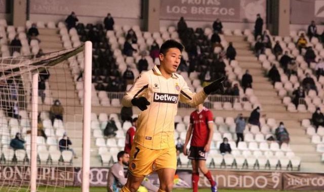 8868体育平台-武磊破球荒创造三大纪录 告别阴霾新年收获好彩头