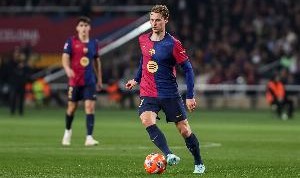 8868体育-德科：希望巴萨赢得本赛季欧冠冠军，我们和德容续约不会有问题